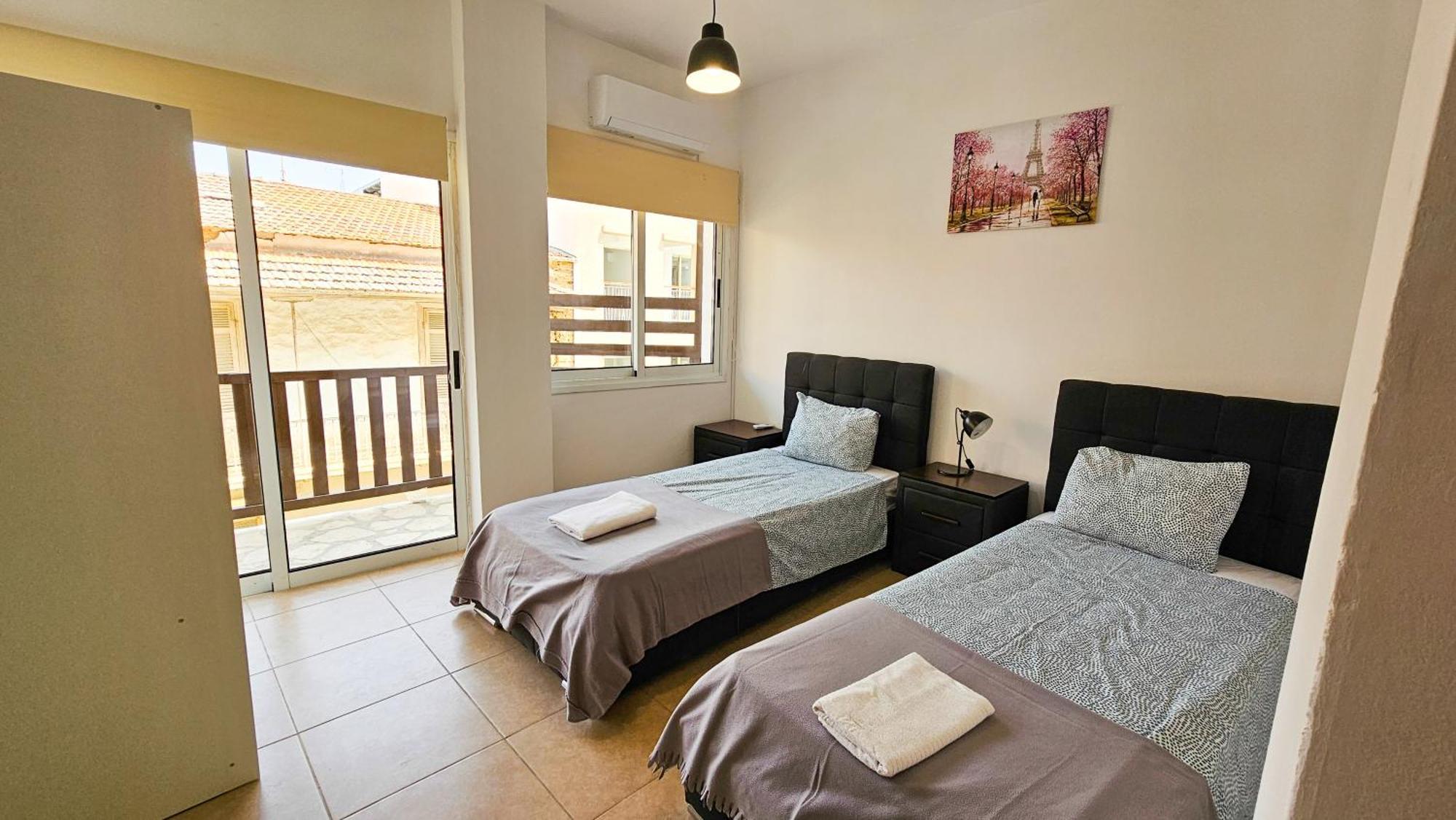 Sky Line City Apartment, 150M From Chabad Lubavitch Larnaca Extérieur photo